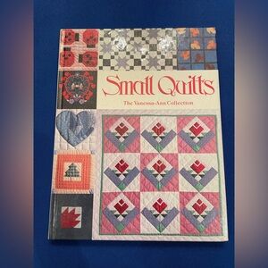 Small Quilts book